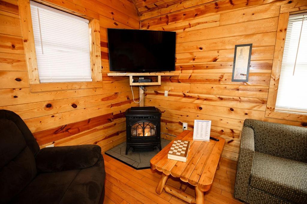 The Cabins At Pine Haven - Beckley Beaver Luaran gambar